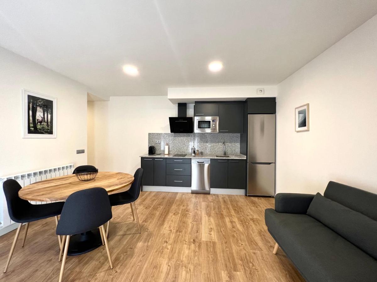 Espot Cowork & Apartments - L'Amfitriona Eksteriør bilde