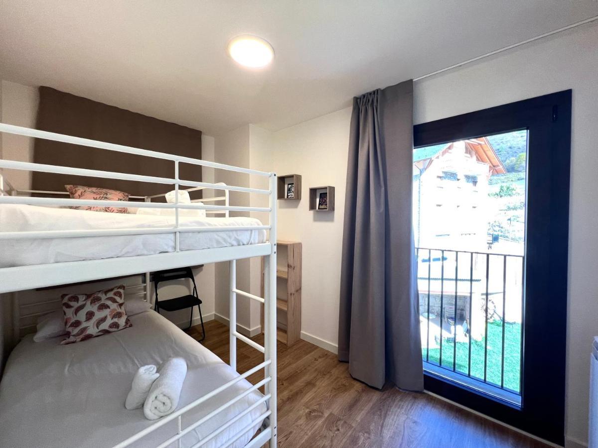 Espot Cowork & Apartments - L'Amfitriona Eksteriør bilde
