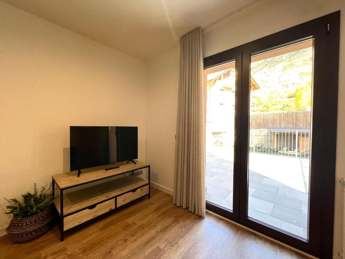 Espot Cowork & Apartments - L'Amfitriona Eksteriør bilde